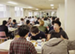 仙台高専の学生寮食堂の写真