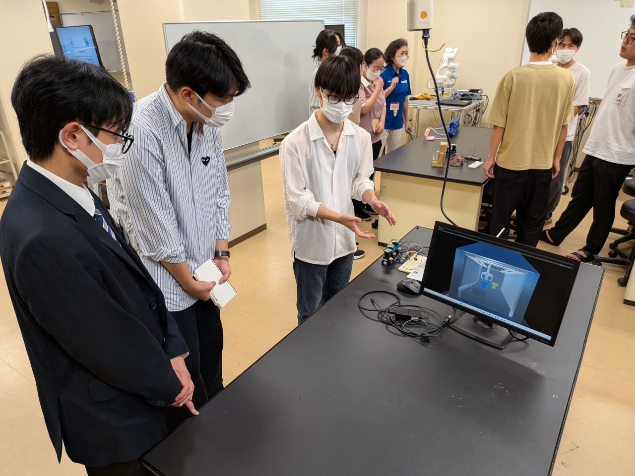 令和7年度医療・福祉に関するロボットの研究見学会が行われました。